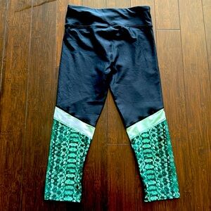 Under Armour Black and Green Leggings